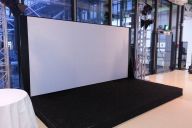 Création artistique murale évolutive mettant en lumière un message d’entreprise grâce à MadCityZen. | © MadCityZen