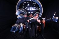 Ambiance visuelle et artistique lors de l’atelier Light Painting organisé par MadCityZen. | © MadCityZen