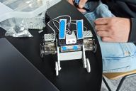 Compétition amicale entre équipes dans le cadre du Challenge Robotique MadCityZen. | © MadCityZen