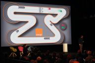 Course Digitale The Race MadCityZen : une voiture virtuelle contrôlée collectivement via smartphone. | © MadCityZen