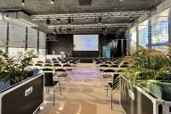 Un espace polyvalent pour conférences, séminaires ou grands événements.