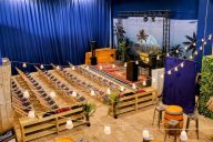 Un espace modulable pour rassembler vos équipes dans une ambiance chaleureuse et dépaysante. Réunion Des salles tout équipées pour des échanges efficaces… les pieds (presque) dans le sable. Terrain Du sab | © Sand Fabrik