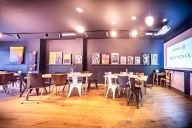 Un espace lumineux et épuré, idéal pour réunions, ateliers ou expositions intimistes. | © 3e Cercle