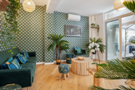 Un cadre cosy et élégant, pensé pour favoriser les discussions informelles, les pauses inspirantes ou les moments de détente. | © LE 58 MEETING PLACE