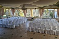 Un vaste espace lumineux pour accueillir vos événements d’envergure. | © Domaine Les Erables