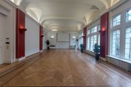 Un espace élégant et structuré, idéal pour réunions stratégiques et décisions en comité restreint. | © Espace Hamelin