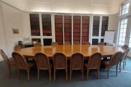 Un cadre feutré et inspirant, propice à la réflexion et aux échanges en petit groupe. | © Espace Hamelin