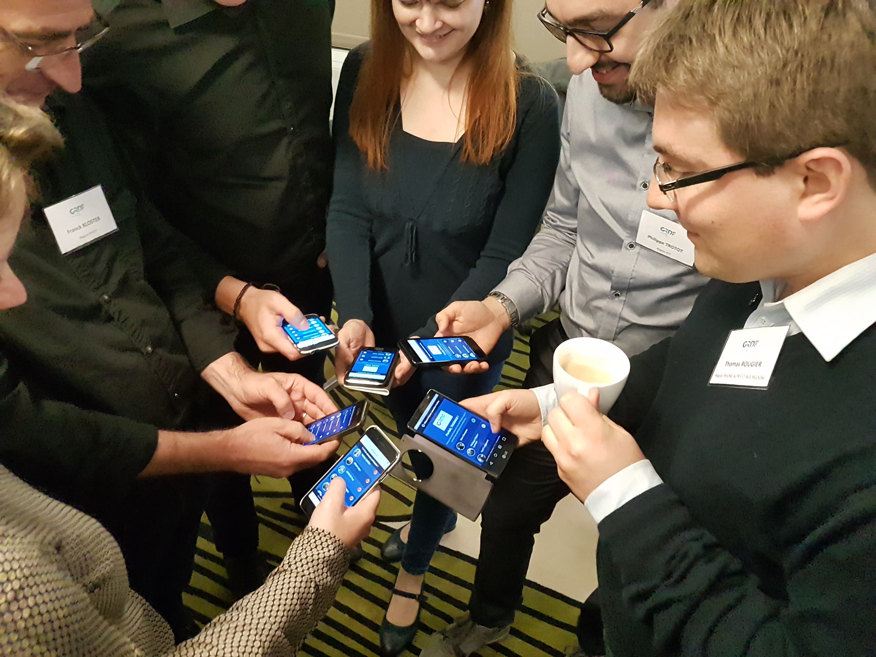 faire-des-rencontres-professionnelles-avec-une-appplication
