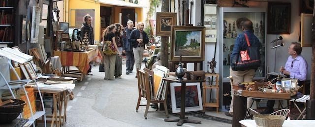 Puces en lumiere du marche Paul Bert Serpette MEILLEURS EVENEMENTS ARTISTIQUES