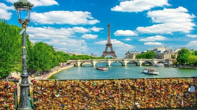 Le pont des arts MEILLEURS EVENEMENTS ARTISTIQUES