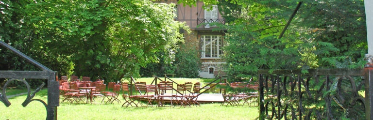 3-entree-manoirauxloups-768x248