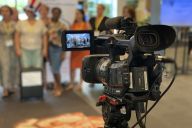 Participants en pleine écriture de scénario lors d’un atelier cinéma animé par MadCityZen. | © MadCityZen