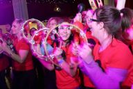 Participants en train de jouer des percussions lors de l'atelier Batucada animé par MadCityZen. | © MadCityZen