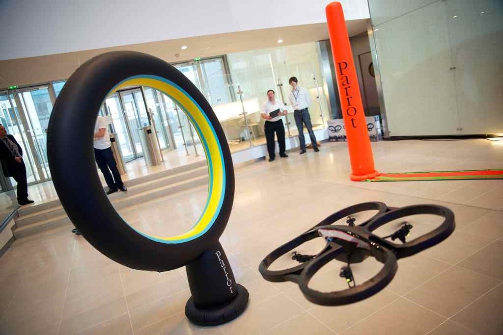 pilotage-de-drones-volants-animation-entreprise
