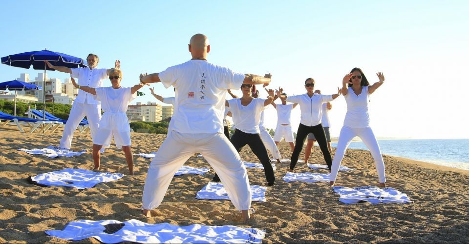 seance-a-la-plage-zen-et-bien-etre-initiation-qi-gong